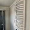 Módulo habitable de 8×3 metros modelo Berlín con instalaciones sanitarias y cocina