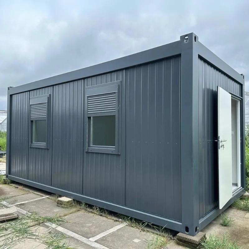 Unidad de stock 6×3 metros con ventanas lado largo izquierdo RAL 7016