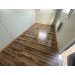 Contenedor de oficina 4,00 m x 2,20 m